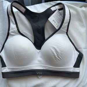Victoria’s Secret sports bra, size 34B. NWT